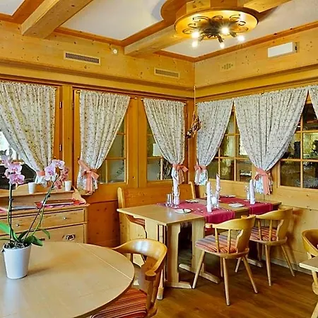 Kirchbuehl Superior Otel 4*