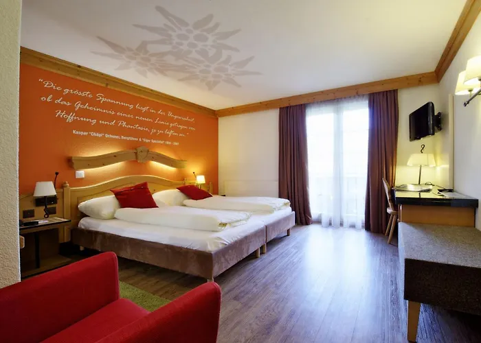 高级克尔希布尔酒店